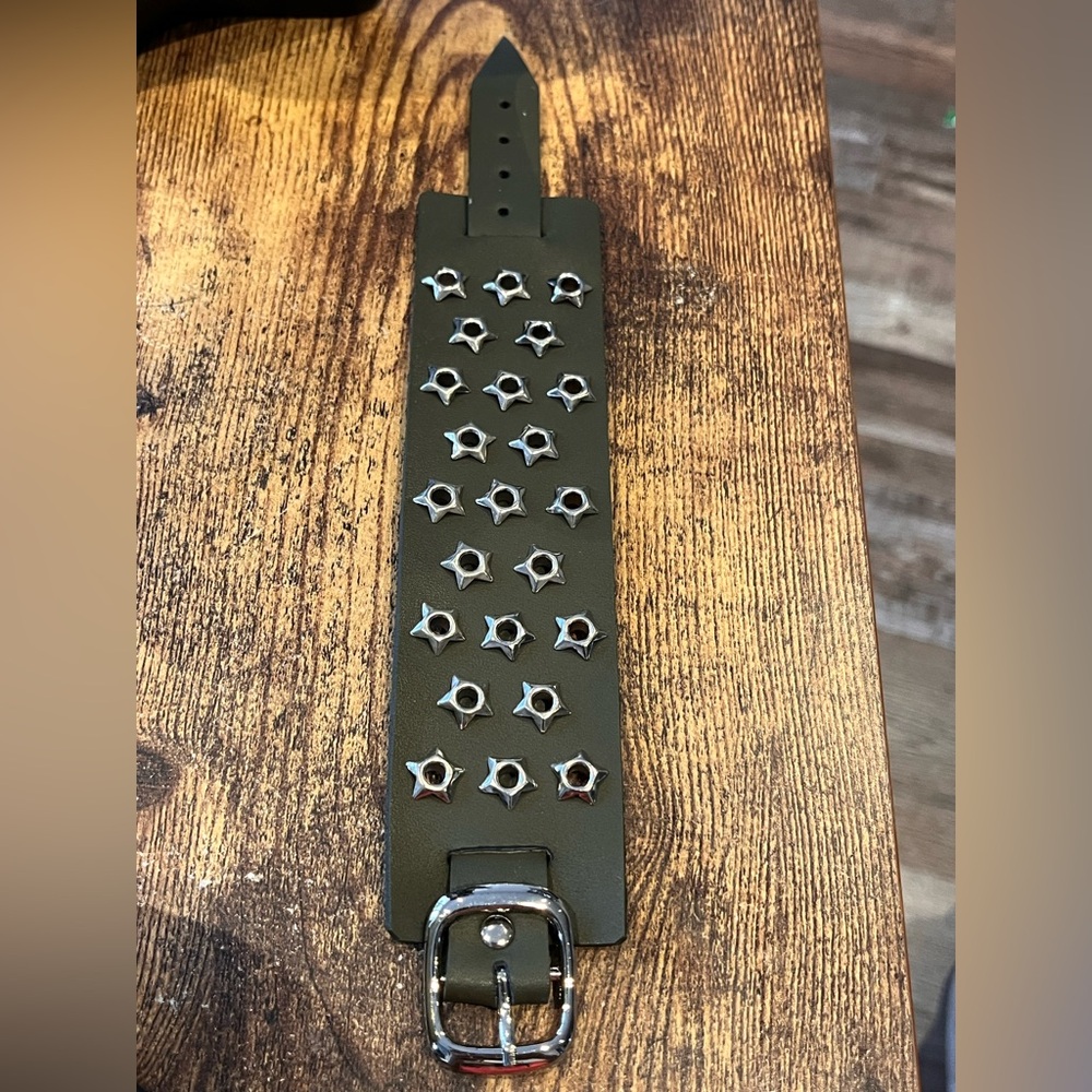🌙 B11 - STARS Genuine leather studded bracelet